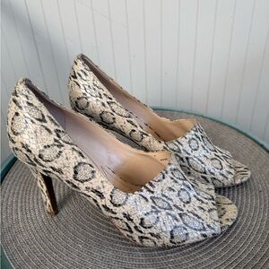 Vintage Tahari Walden Snakeskin Heels